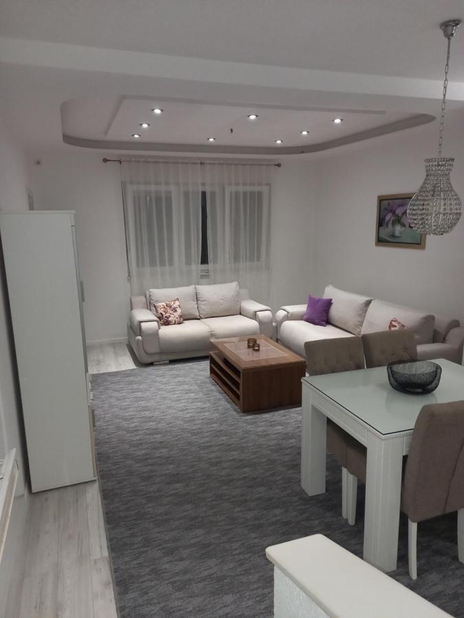 Lux Old Bridge Apartment *