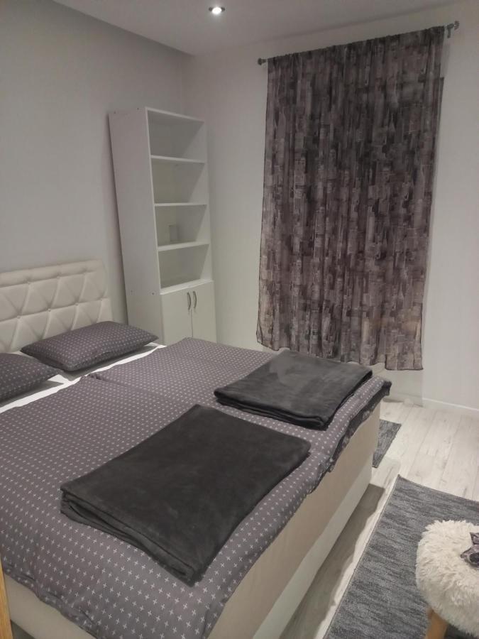 Lux Old Bridge Apartment *