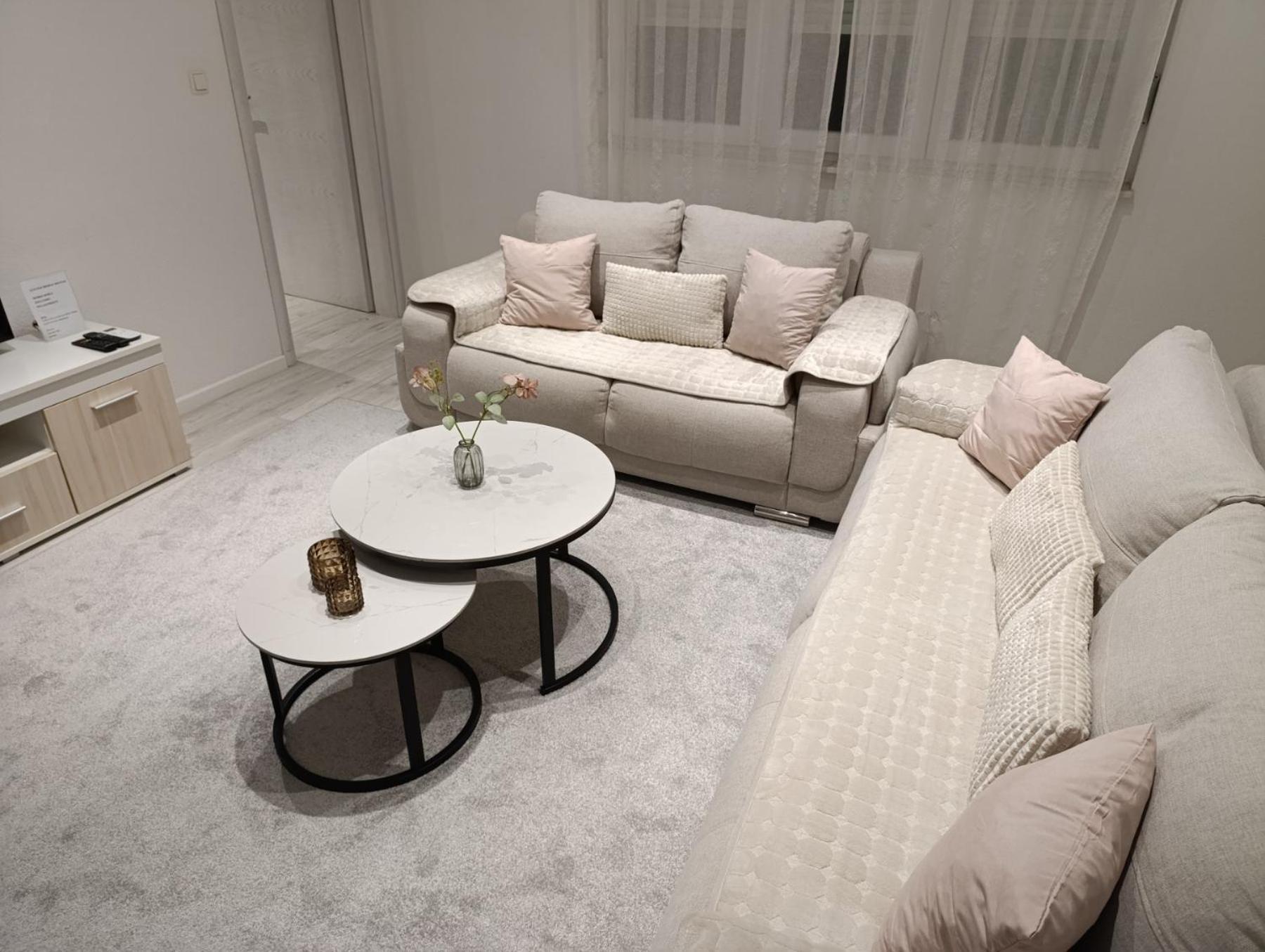 Lux Old Bridge Apartment